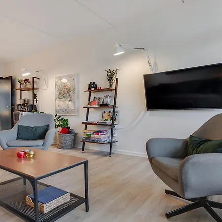 By The Sea - Linen And Towels Included *