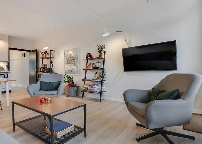 By The Sea - Linen And Towels Included *