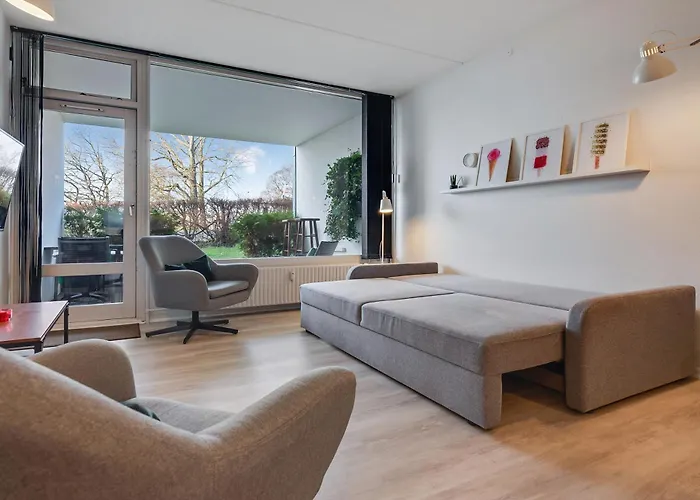 By The Sea - Linen And Towels Included פאבורג