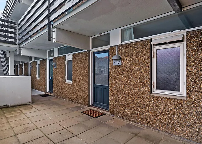 By The Sea - Linen And Towels Included פאבורג